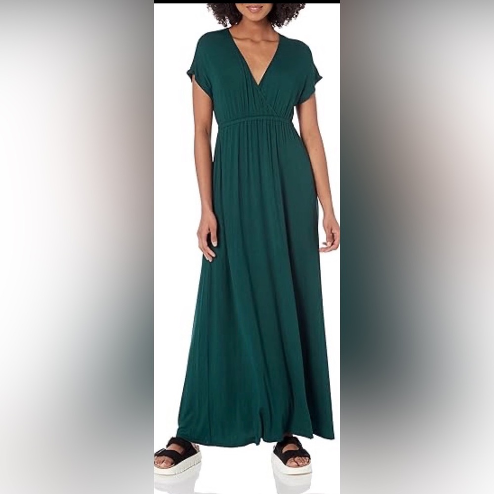 Amazon Essentials Women's Waisted Maxi Dress in Green New Size Large